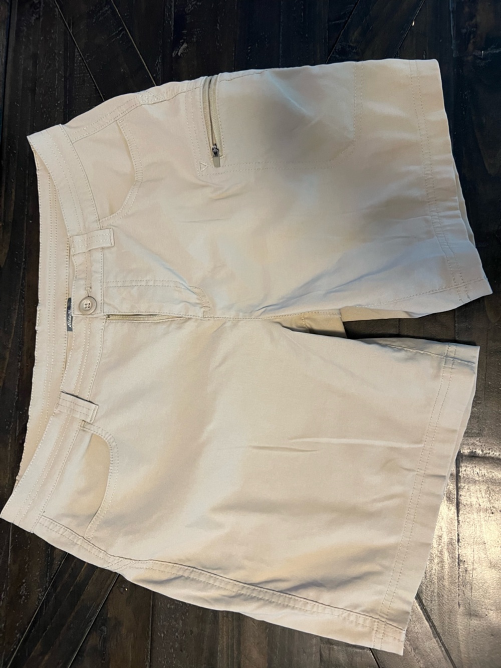 GUC Eddie Bauer Women’s Tan Cargo Shorts sz 12